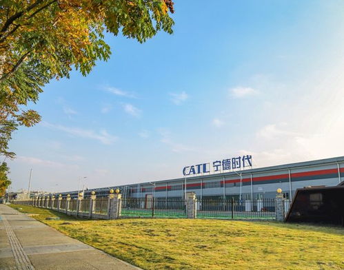 早報 諾貝爾獎授予新冠疫苗功臣，華為推出超低功率5G基站，國慶機票價格跳水